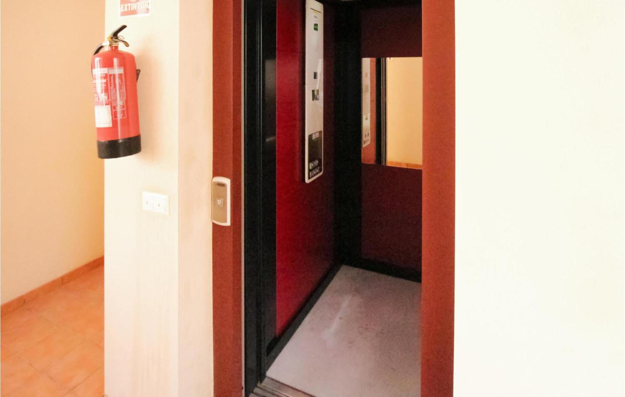Awesome Apartment In Orihuela With Kitchen Playa Flamenca Εξωτερικό φωτογραφία